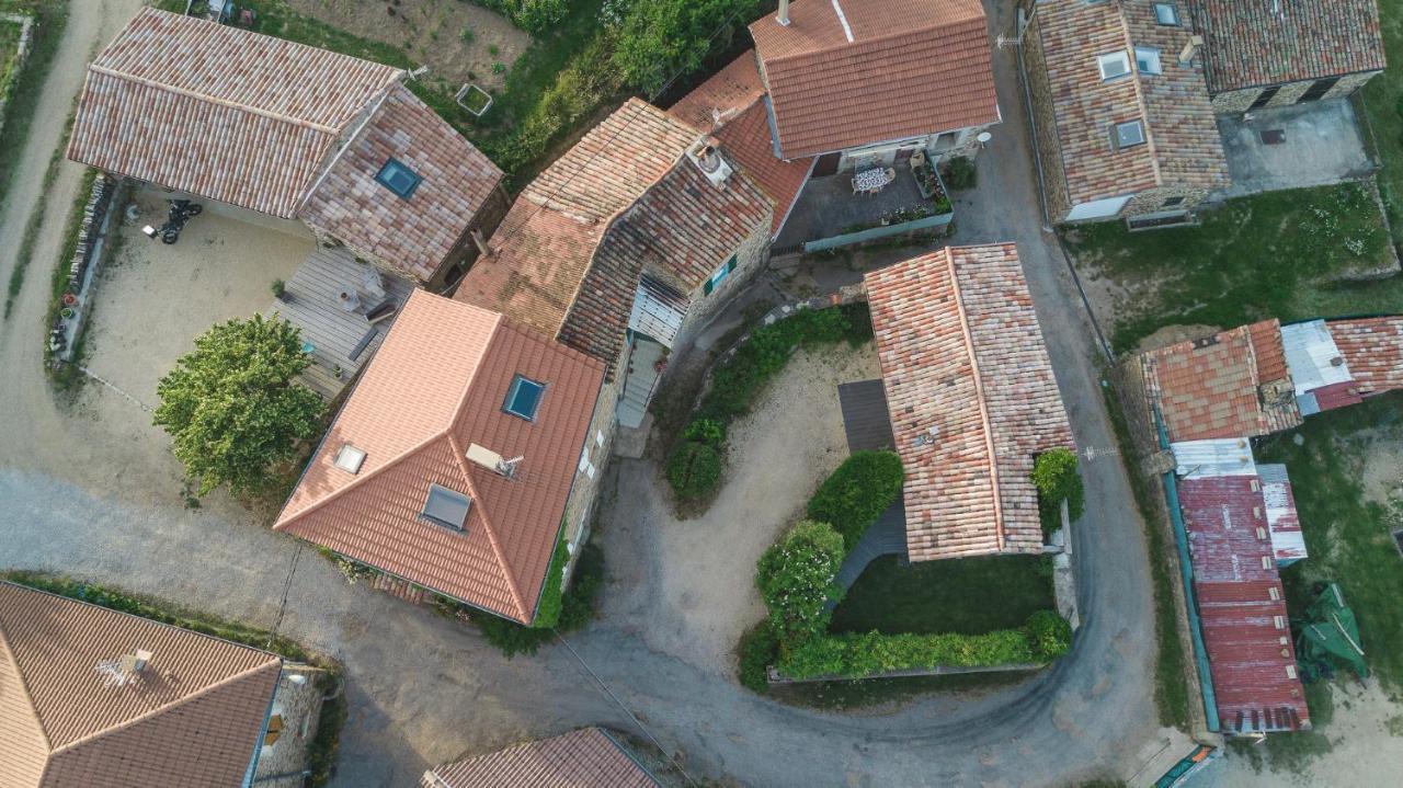 Hotel La Chomotte Saint-Alban-d'Ay Zewnętrze zdjęcie